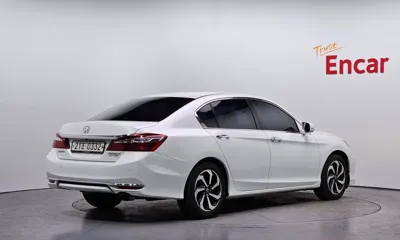 Honda Accord 2016, 99831 км, за 6603.65 USD