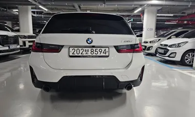 BMW 3-Series 2025, 9900 км, за 26021.36 USD