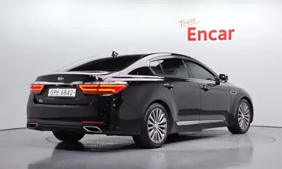 Kia K9 2018, 118511 км, за 8326.84 USD