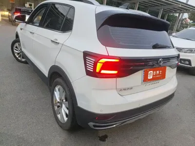 Volkswagen T-Cross 2023, 34400 км, за 15126.25 USD