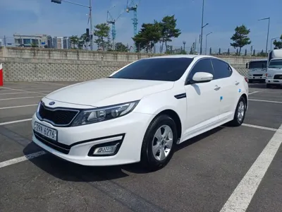 Kia K5 2015, 213504 км, за 2537.08 USD