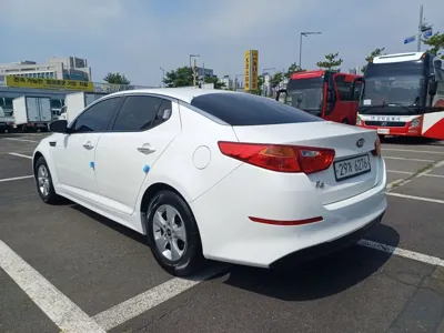 Kia K5 2015, 213504 км, за 2537.08 USD