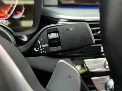 BMW 5 Series 2022, 85600 км, за 30885.07 USD - фото 24