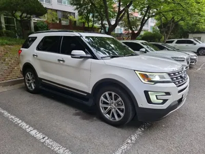 Ford Explorer 2017, 122287 км, за 7817.59 USD