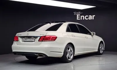 Mercedes-Benz E-Class 2014, 136003 км, за 6730.09 USD