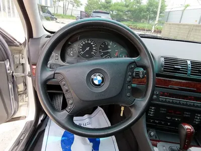 BMW 5-Series 2002, 131559 км, за 6175.65 USD - фото 8