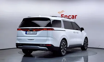Kia Canival 2023, 63439 км, за 14983.72 USD
