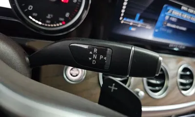 Mercedes-Benz E-Class 2019, 48265 км, за 18314.3 USD - фото 9