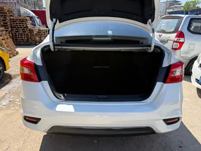 Nissan Sylphy 2023, 50000 км, за 7156.62 USD - фото 16