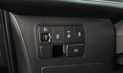 Hyundai Staria 2023, 69840 км, за 17264.01 USD - фото 31
