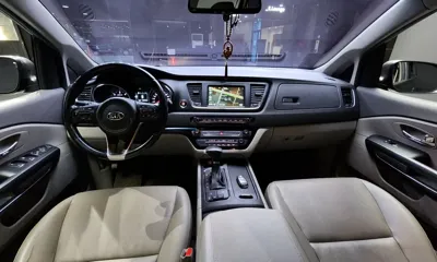 Kia Canival 2018, 138615 км, за 5901.27 USD - фото 7