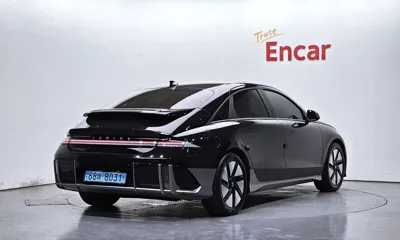 Hyundai Ioniq6 2023, 30399 км, за 19698.59 USD