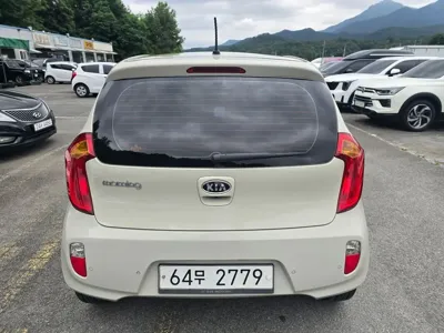 Kia Morning 2012, 108399 км, за 2290.93 USD