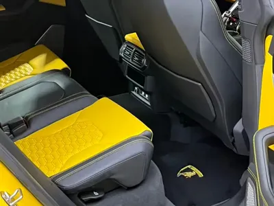 Lamborghini Urus 2022, 28000 км, за 357743.21 USD