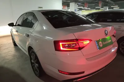 Skoda Octavia 2018, 58400 км, за 8310 USD