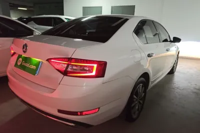 Skoda Octavia 2018, 58400 км, за 8310 USD - фото 6