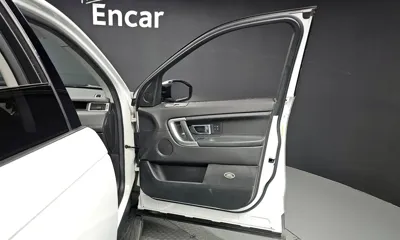 Land Rover Discovery Sport 2017, 122810 км, за 7285.98 USD - фото 25
