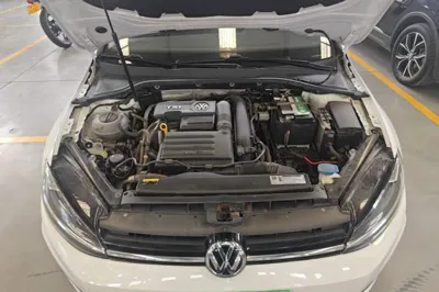 Volkswagen Golf 2020, 81100 км, за 10476 USD - фото 24