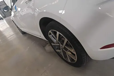 Volkswagen Golf 2020, 81100 км, за 10476 USD - фото 25