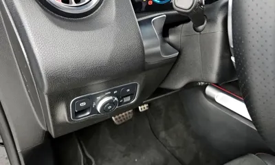 Mercedes-Benz GLB-Class 2020, 76122 км, за 20079.28 USD - фото 19