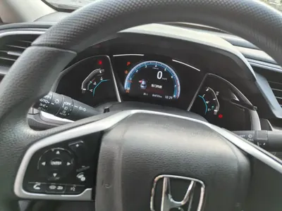 Honda Civic 2020, 64600 км, за 9534.84 USD - фото 12
