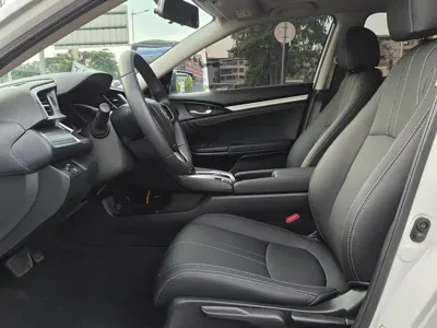 Honda Civic 2020, 64600 км, за 9534.84 USD - фото 15
