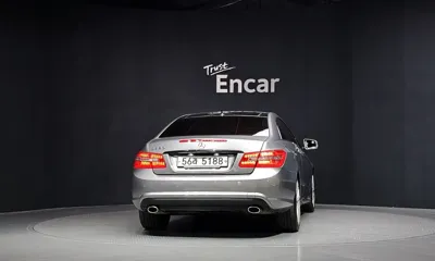 Mercedes-Benz E-Class 2013, 93726 км, за 5854.01 USD