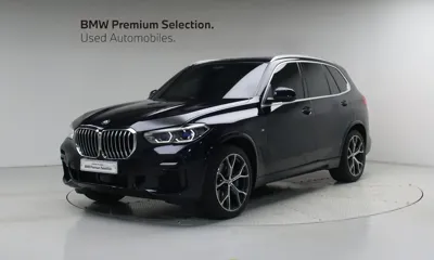 BMW X5 · 2022 год