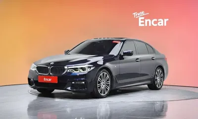 BMW 5-Series · 2017 год