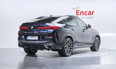 BMW X6 2026, 5367 км, за 88734.29 USD