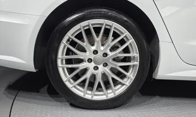 Audi A6 2018, 39889 км, за 12676.33 USD