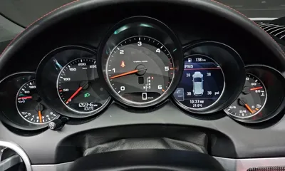 Porsche Cayenne 2016, 126946 км, за 18827.37 USD - фото 8