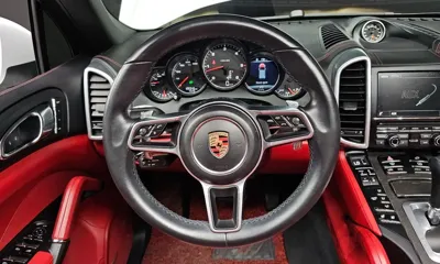 Porsche Cayenne 2016, 126946 км, за 18827.37 USD - фото 12