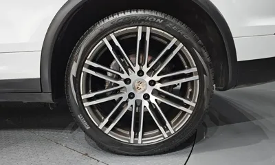 Porsche Cayenne 2016, 126946 км, за 18827.37 USD - фото 21
