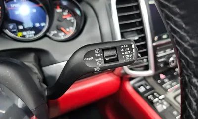 Porsche Cayenne 2016, 126946 км, за 18827.37 USD - фото 34