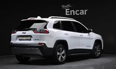 Jeep Cherokee 2020, 76425 км, за 10233.69 USD