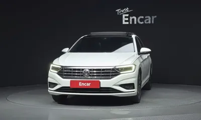 Volkswagen Jetta 2021, 136135 км, за 9577.44 USD