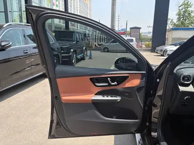 Mercedes-Benz GLC 2025, 6000 км, за 49998.88 USD - фото 14