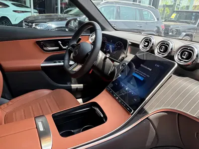 Mercedes-Benz GLC 2025, 6000 км, за 49998.88 USD - фото 19