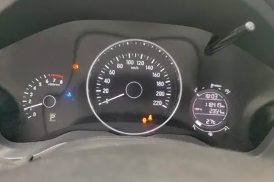 Honda Vezel 2016, 118400 км, за 6069 USD - фото 11