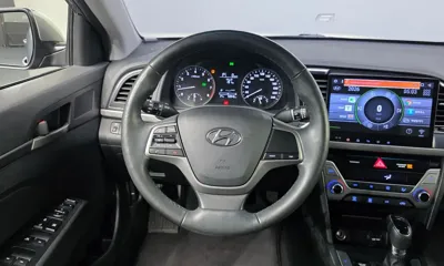 Hyundai Avante 2016, 52846 км, за 7089.41 USD - фото 13