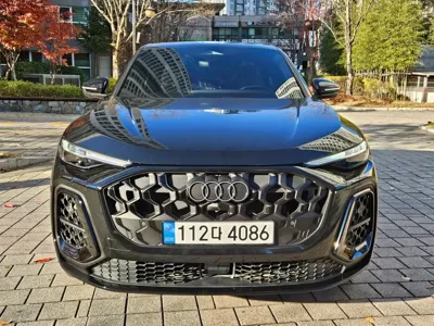 Audi Q5 2025, 12 км, за 61106.39 USD