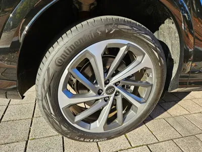 Audi Q5 2025, 12 км, за 61106.39 USD
