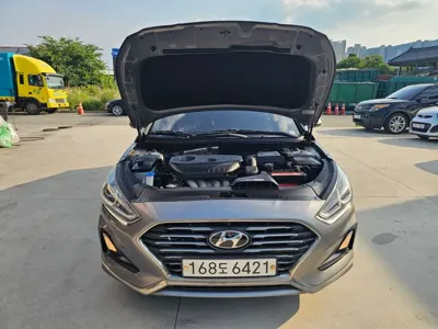 Hyundai Sonata 2018, 202336 км, за 4266.77 USD