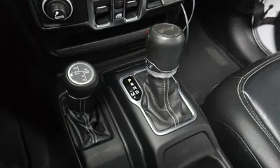 Jeep Wrangler 2022, 63345 км, за 28358.03 USD - фото 9