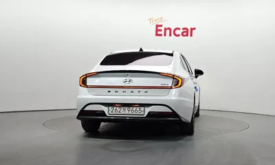 Hyundai Sonata 2020, 103357 км, за 12473.72 USD