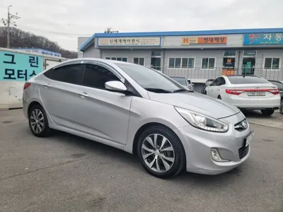 Hyundai Accent 2015, 92471 км, за 3812.35 USD