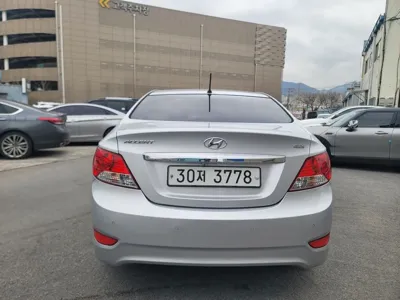 Hyundai Accent 2015, 92471 км, за 3812.35 USD - фото 6
