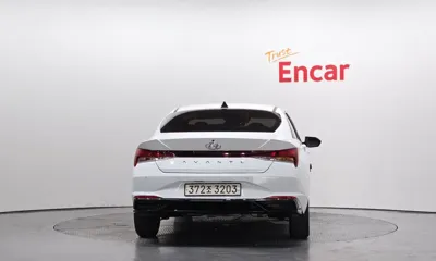 Hyundai Avante 2021, 52158 км, за 10473.6 USD