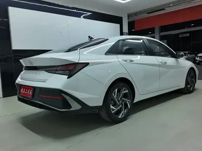 Hyundai Elantra 2025, 600 км, за 11889.12 USD - фото 8